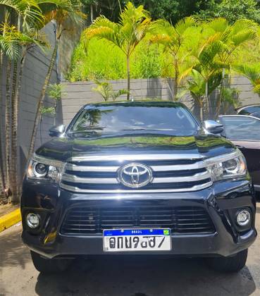 TOYOTA HILUX 2018