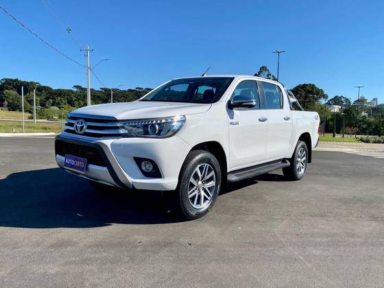 TOYOTA HILUX 2018
