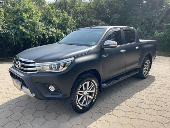 TOYOTA HILUX 2017