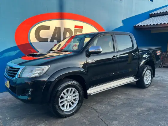 TOYOTA HILUX 2014
