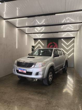 TOYOTA HILUX 2013