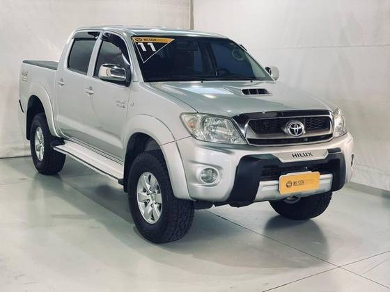 TOYOTA HILUX 2011