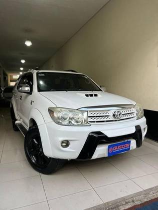 TOYOTA HILUX SW4 2011