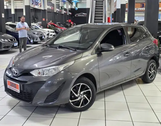 TOYOTA YARIS 2021