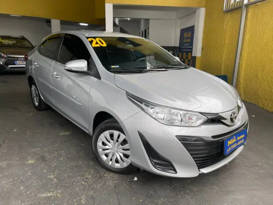 TOYOTA YARIS 2020