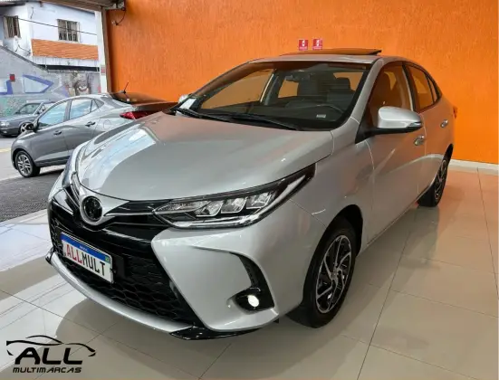 TOYOTA YARIS 2023
