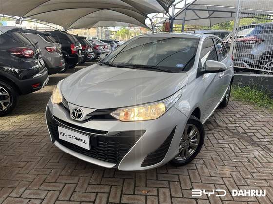 TOYOTA YARIS 2021