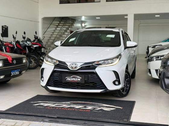 TOYOTA YARIS 2023