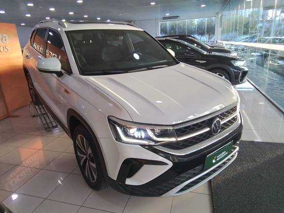 VOLKSWAGEN TAOS 2022