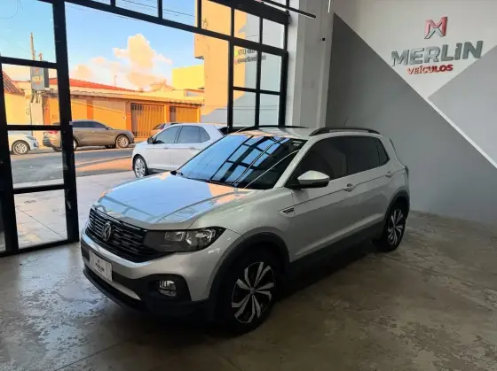 VOLKSWAGEN T-CROSS 2021