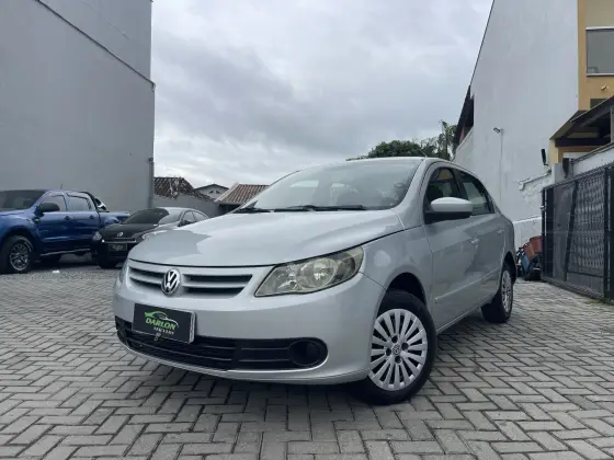 VOLKSWAGEN VOYAGE 2013