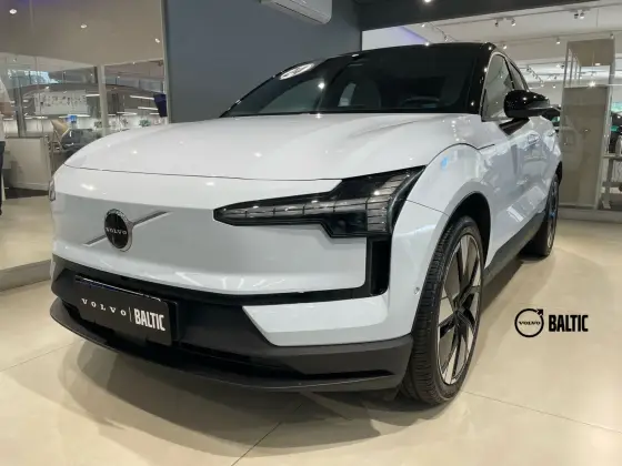 VOLVO EX30 2024
