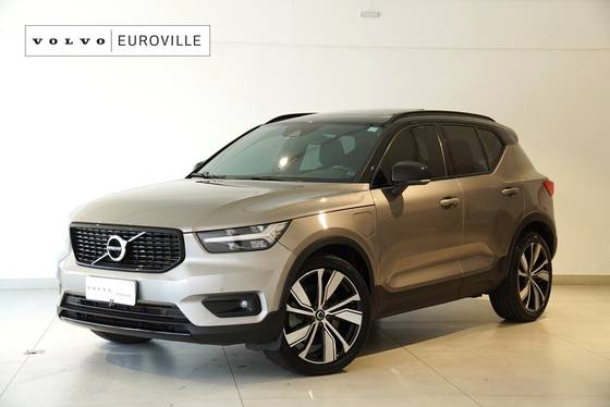 VOLVO XC40 2022
