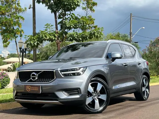 VOLVO XC40 2019