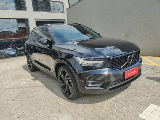 VOLVO XC40 2020