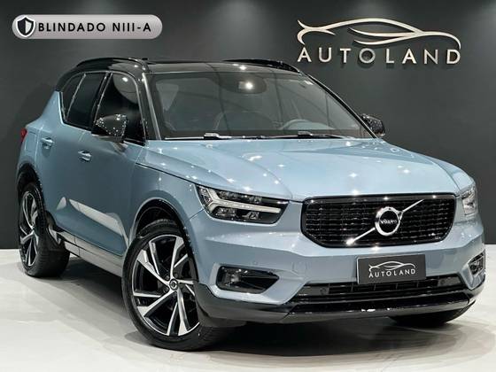 VOLVO XC40 2020