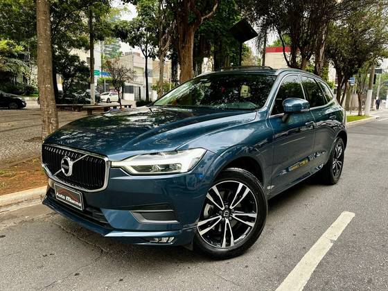 VOLVO XC60 2018