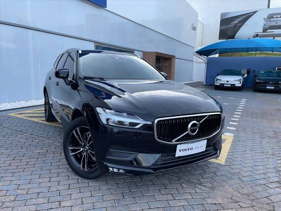 VOLVO XC60 2021
