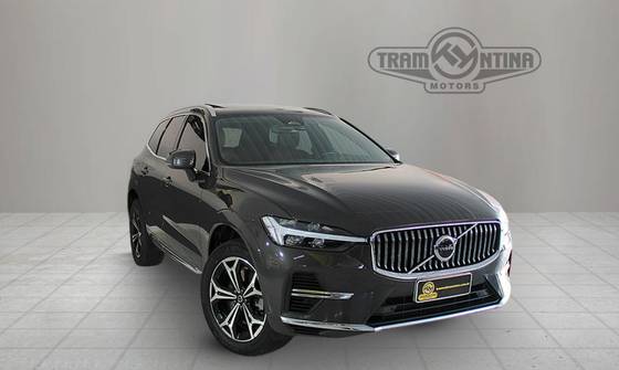 VOLVO XC60 2022