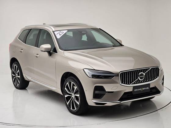VOLVO XC60 2023
