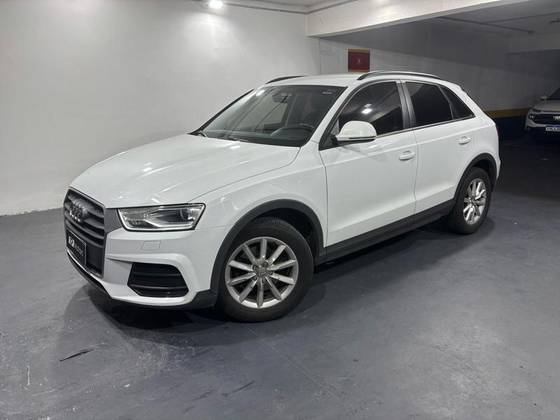 AUDI Q3 2017
