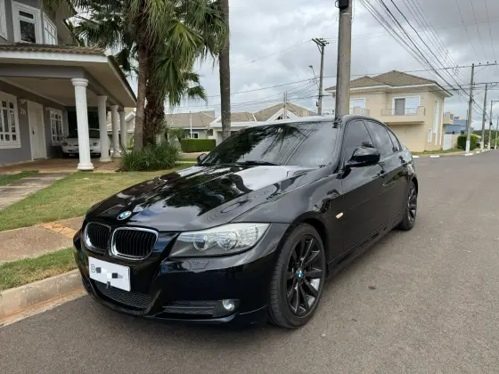 BMW 320i 2010