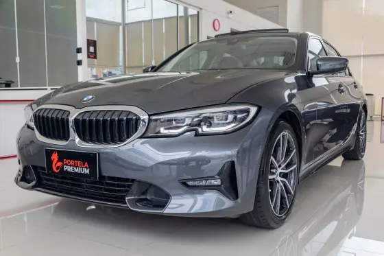 BMW 320i 2021