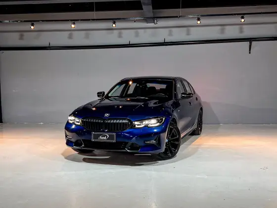 BMW 320i 2020