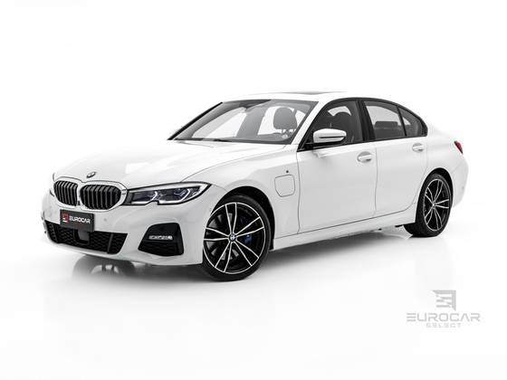BMW 330e 2021