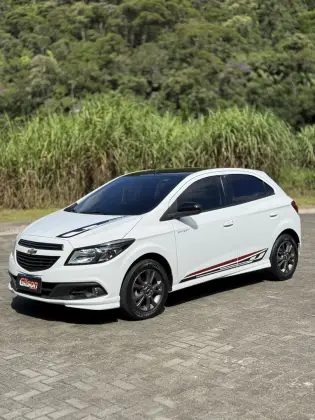 CHEVROLET ONIX 2016