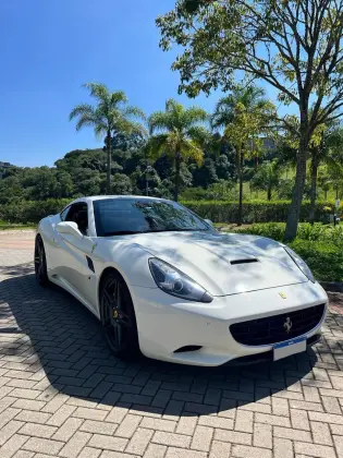 FERRARI CALIFORNIA 2012