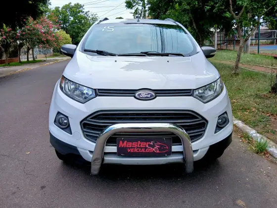 FORD ECOSPORT 2015
