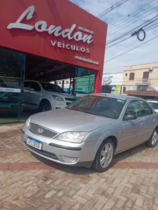 FORD MONDEO 2004