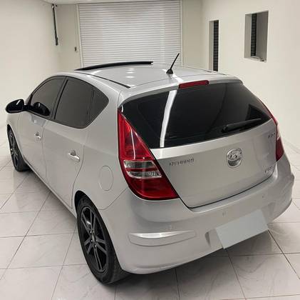 HYUNDAI I30 2011