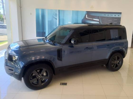 LAND ROVER DEFENDER 2024
