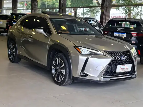 LEXUS UX 250h 2021