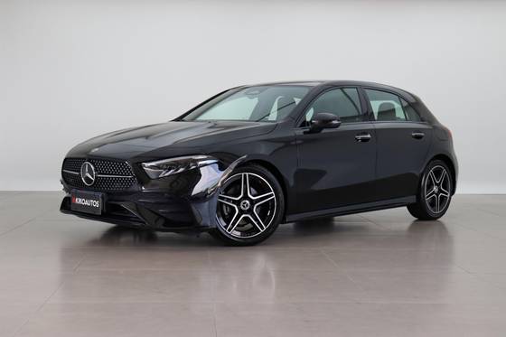 MERCEDES-BENZ A 200 2024