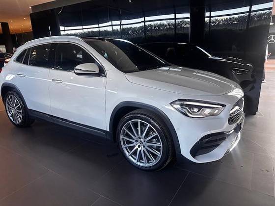 MERCEDES-BENZ GLA 200 2023