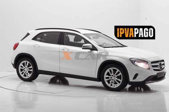 MERCEDES-BENZ GLA 200 2015