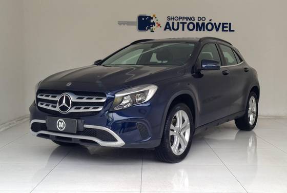 MERCEDES-BENZ GLA 200 2019