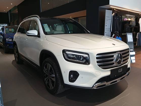 MERCEDES-BENZ GLB 220 2025