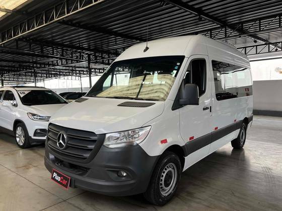 MERCEDES-BENZ SPRINTER 2025