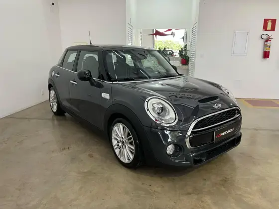 MINI COOPER 2018