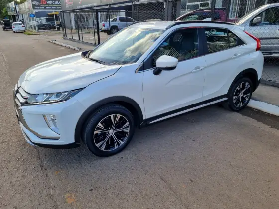 MITSUBISHI ECLIPSE CROSS 2021