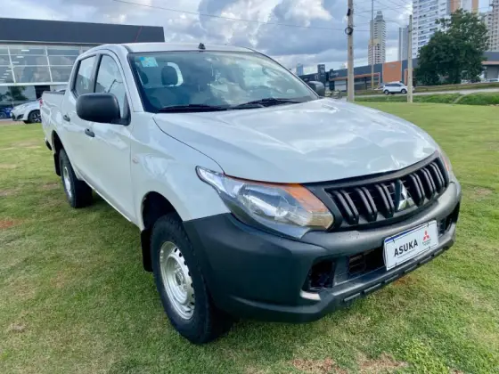 MITSUBISHI L200 TRITON 2022