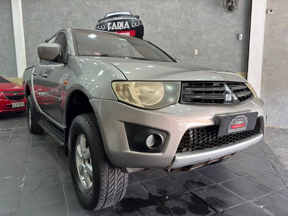 MITSUBISHI L200 TRITON 2012