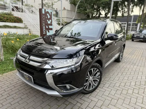 MITSUBISHI OUTLANDER 2016