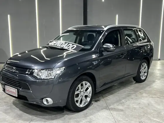 MITSUBISHI OUTLANDER 2015