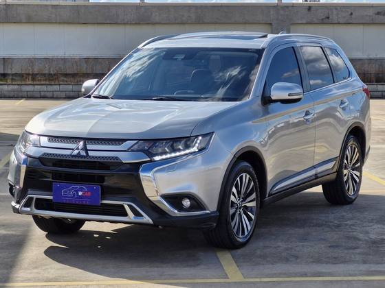 MITSUBISHI OUTLANDER 2021