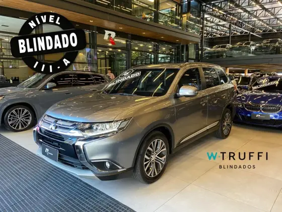 MITSUBISHI OUTLANDER 2016